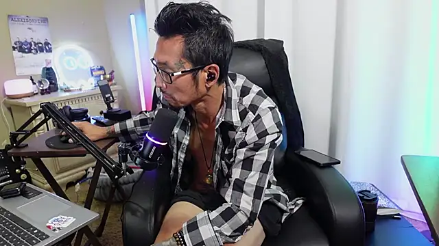 Ghost11_11 stripchat live cam model