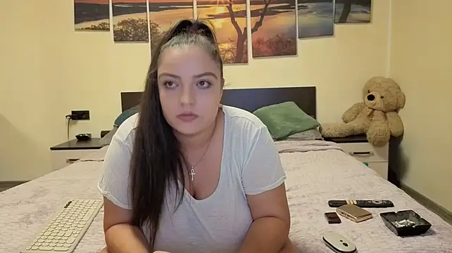 adelline stripchat live cam model