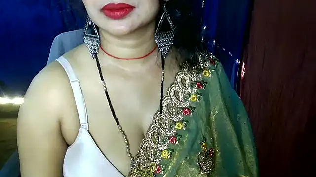 QUEEN_SAKHI1 stripchat live cam model