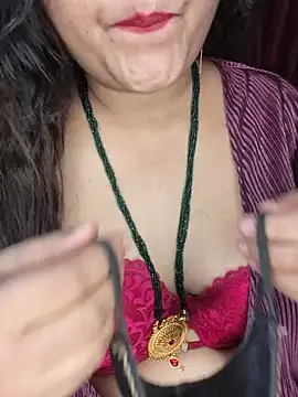 Indian-hotm-Neha stripchat live cam model