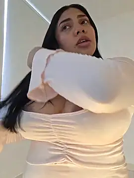 isabelateran stripchat live cam model