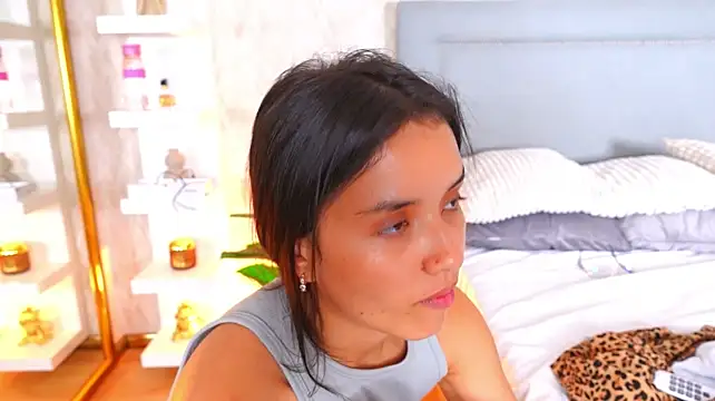 CherryLunari stripchat live cam model