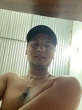 thaylersp stripchat live cam model
