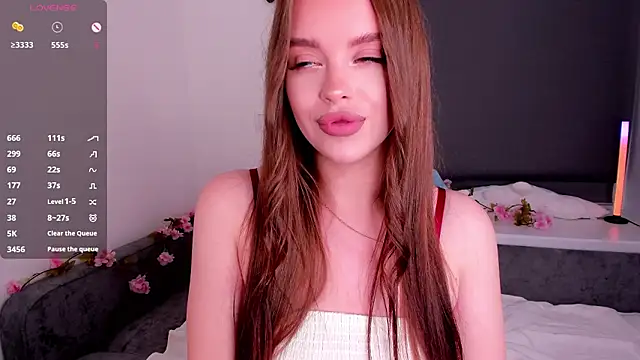 AriaRosaline stripchat live cam model