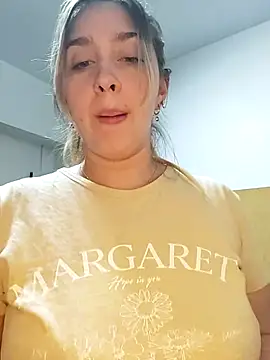 ayebran stripchat live cam model