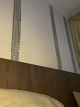 VeronicaSaenzx stripchat live cam model