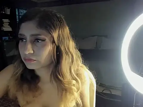 AnnieLorin stripchat live cam model