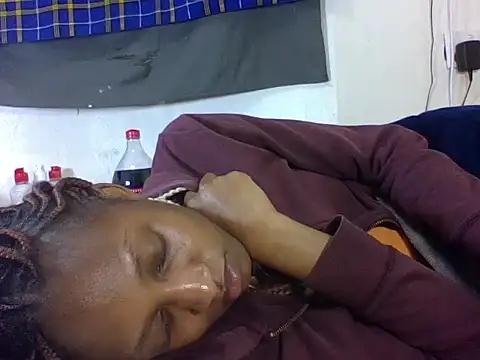 yummyqueenk stripchat live cam model