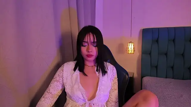Mila__Fire stripchat live cam model