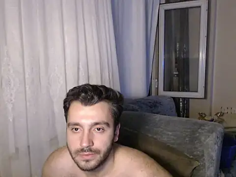 handsomeee04 stripchat live cam model