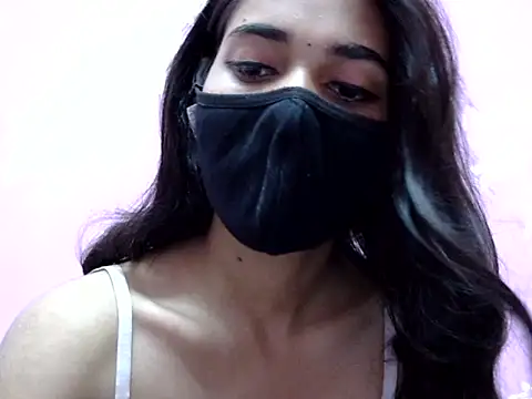 Shanaya_xo stripchat live cam model
