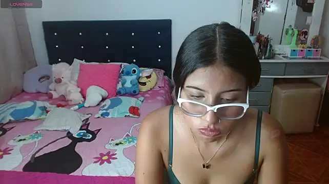 KattaSantana stripchat live cam model