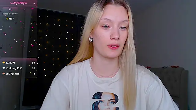 heyblondy stripchat live cam model