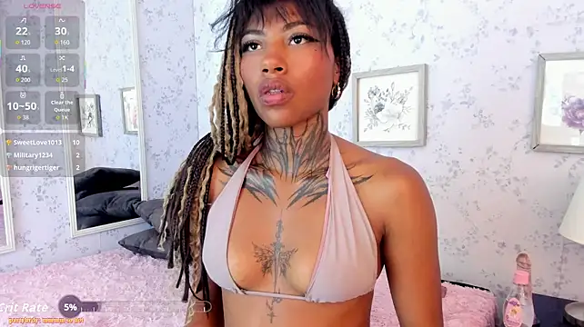 Morenaa_fire stripchat live cam model
