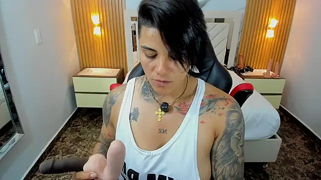 KAROLLJONES1 stripchat live cam model