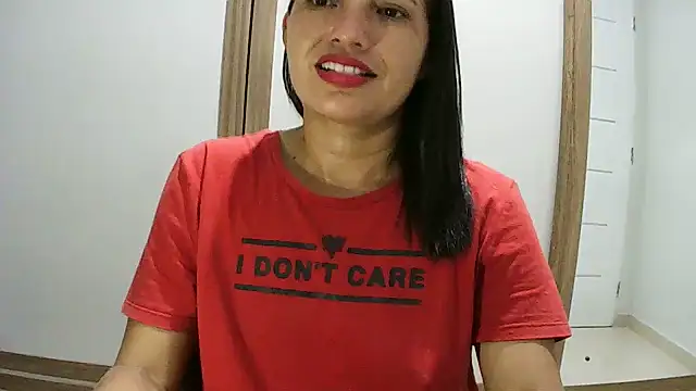 Gata-Fatall stripchat live cam model