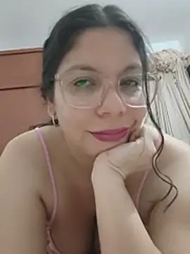 Carliina_Soussa stripchat live cam model