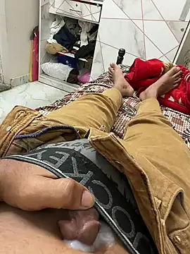 Hny_boy stripchat live cam model