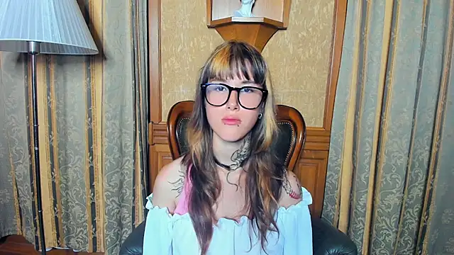 TomikoSword stripchat live cam model