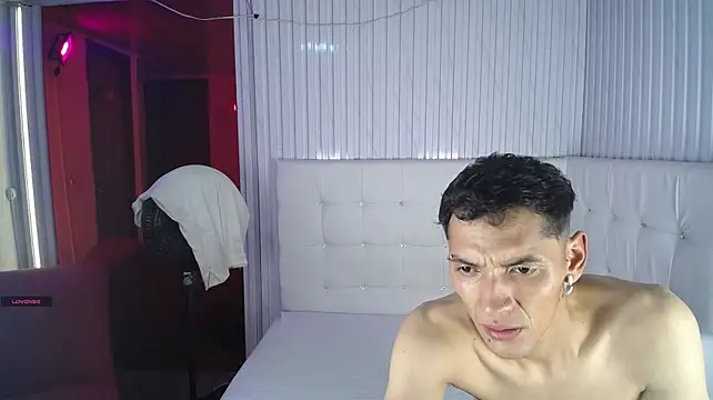 RoyalSexx_ stripchat live cam model