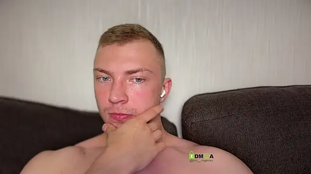 iron__chap stripchat live cam model
