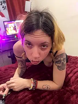 Rabit_Snake stripchat live cam model
