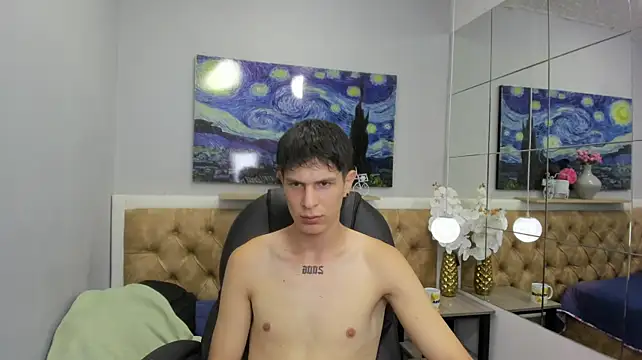 Salvatore18_ stripchat live cam model