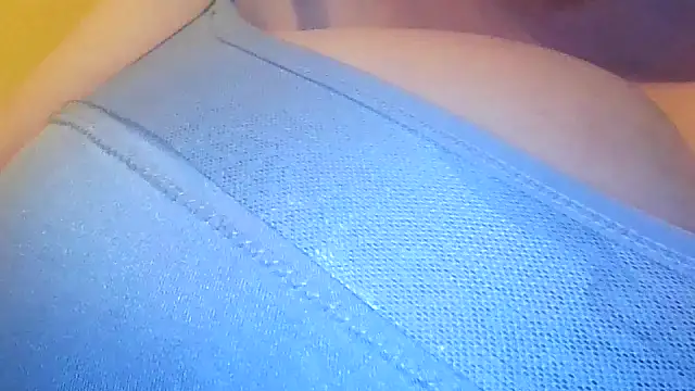 Nataliesbestjuggs stripchat live cam model