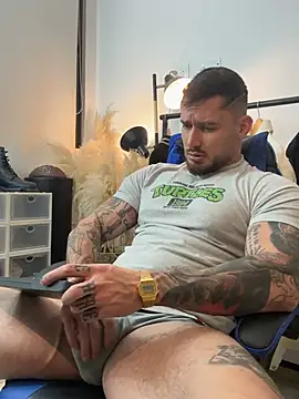 DimitriSullivan_ stripchat live cam model