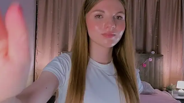 TobieTeichert stripchat live cam model