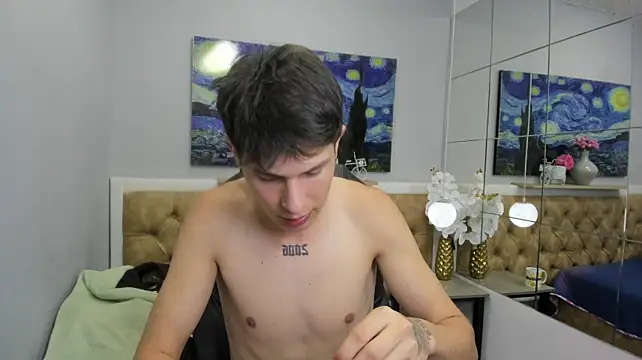 Salvatore18_ stripchat live cam model