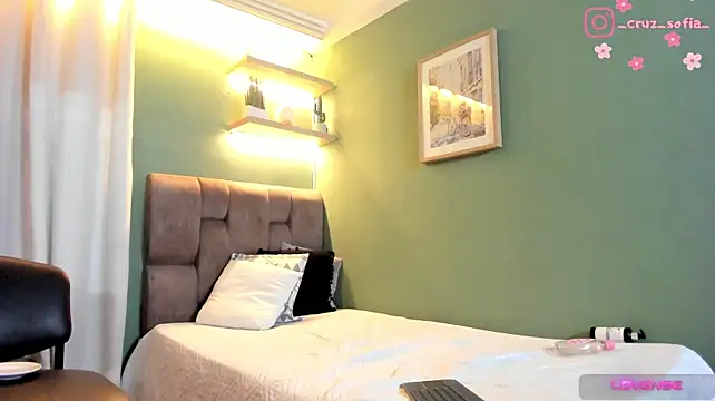_sofia_cruz stripchat live cam model