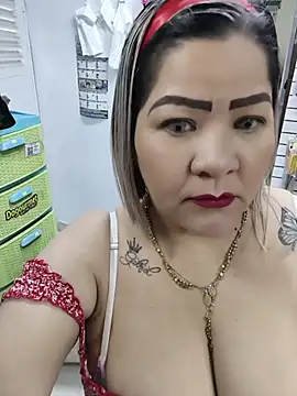 Dalessa_Bigtits stripchat live cam model