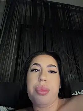 Andrestarr stripchat live cam model