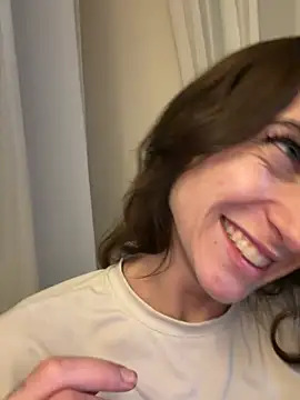 -AngelAri- stripchat live cam model