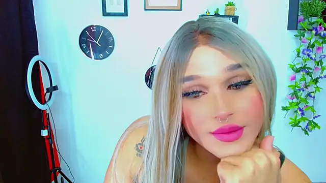 TaylorMon stripchat live cam model