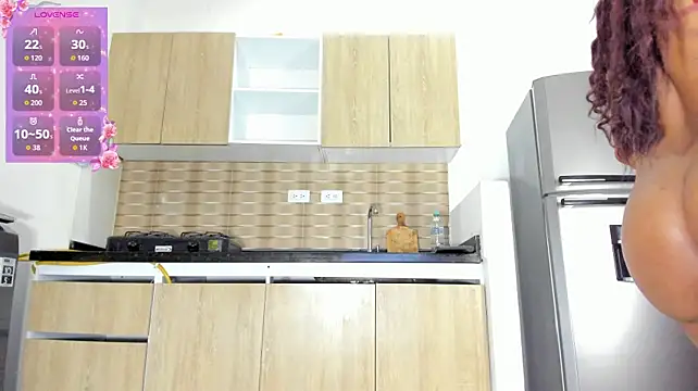 Tsblackxx stripchat live cam model