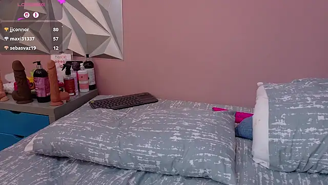 mia_gold_ stripchat live cam model