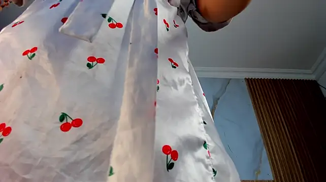 mia_18v stripchat live cam model