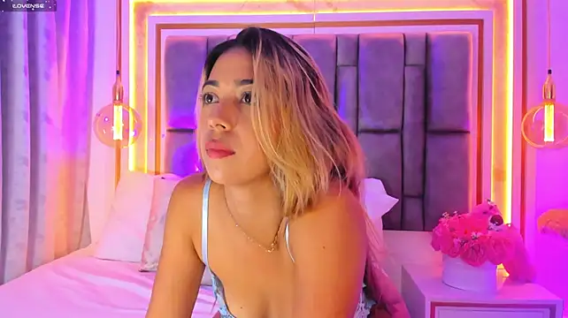 elianabrown stripchat live cam model