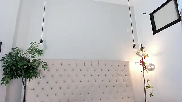Victoria_Coleman stripchat live cam model