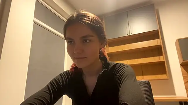 VelvetEden stripchat live cam model