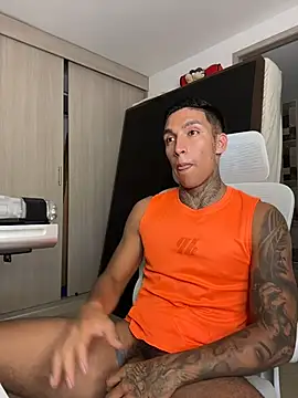 sendfer stripchat live cam model