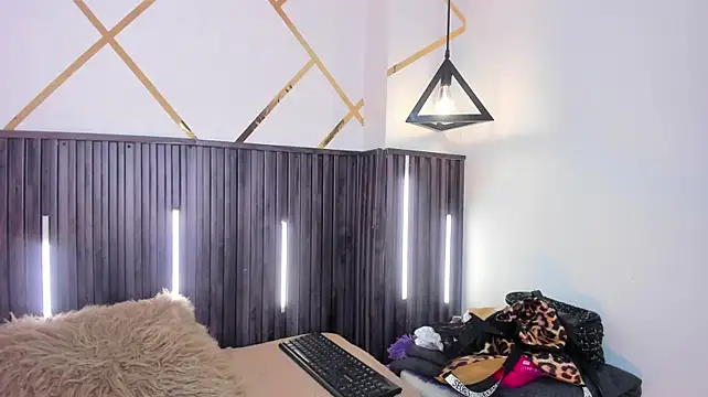 MeganNightt stripchat live cam model