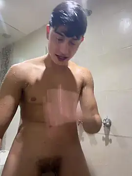 Lander_Cruz stripchat live cam model