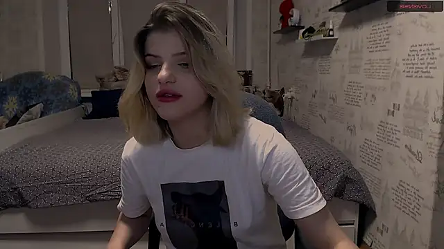 ElisFlower stripchat live cam model