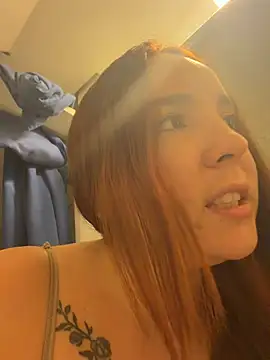 AMORINHA_S2_ stripchat live cam model