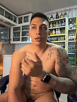 OliverWest04 stripchat live cam model