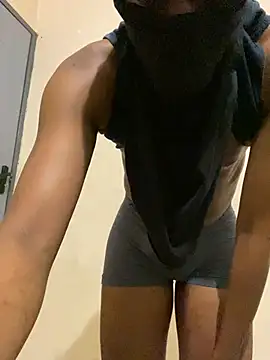Naughty6613 stripchat live cam model
