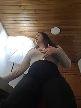 kayortiiz stripchat live cam model